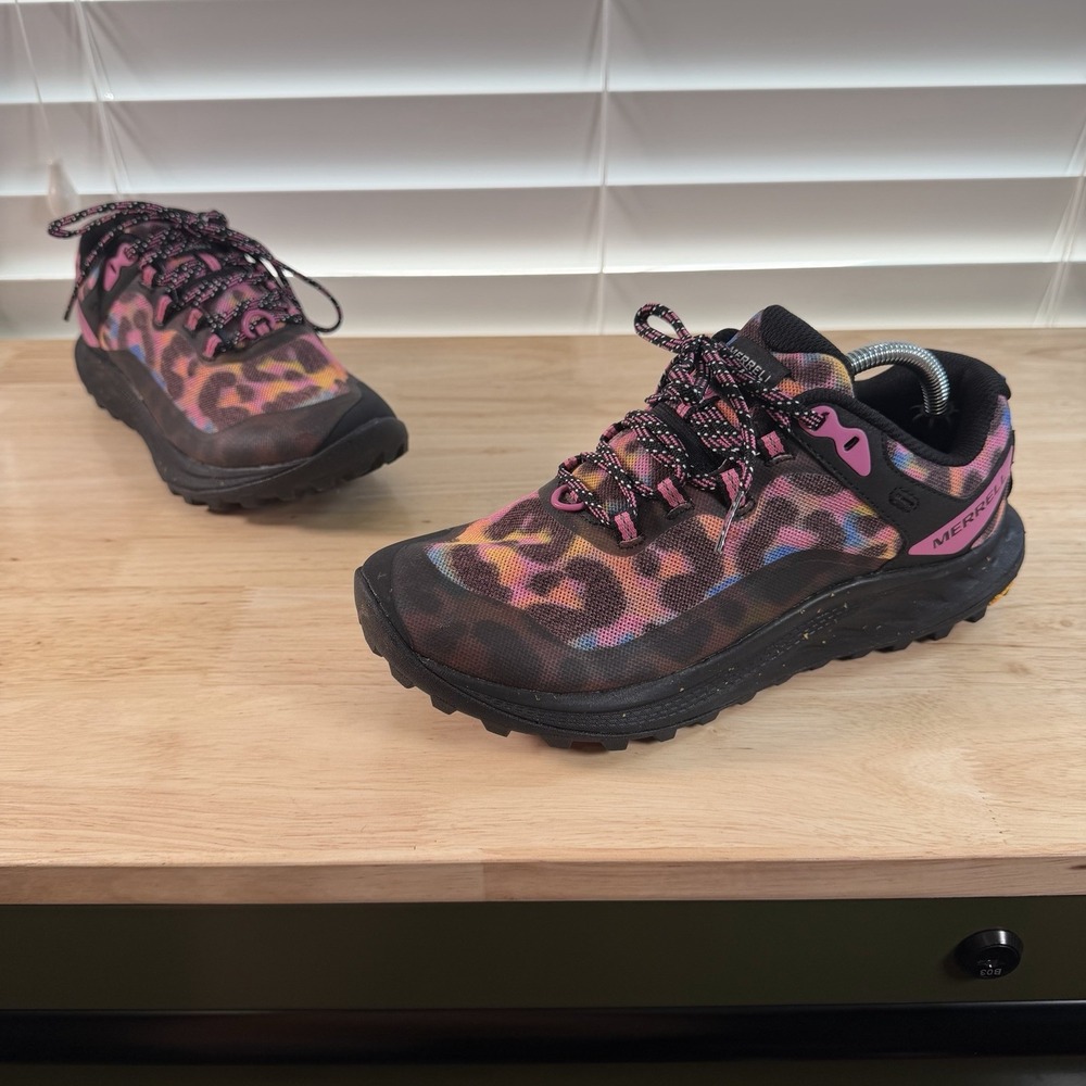 Merrell Womens 7.5 Antora 3 Pink Rainbow Leopard Trail Running Shoes Sneakers
